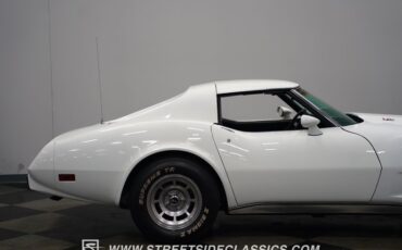 Chevrolet-Corvette-1977-White-Black-18