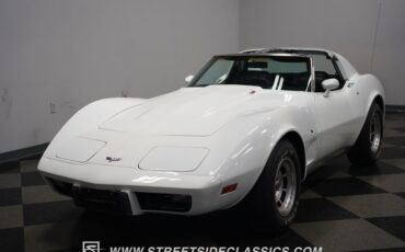 Chevrolet-Corvette-1977-White-Black-36