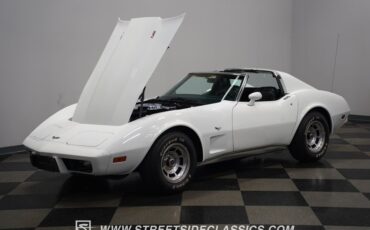 Chevrolet-Corvette-1977-White-Black-6
