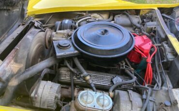 Chevrolet-Corvette-1977-Yellow-10