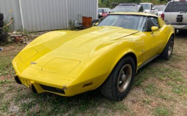 Chevrolet-Corvette-1977-Yellow-6