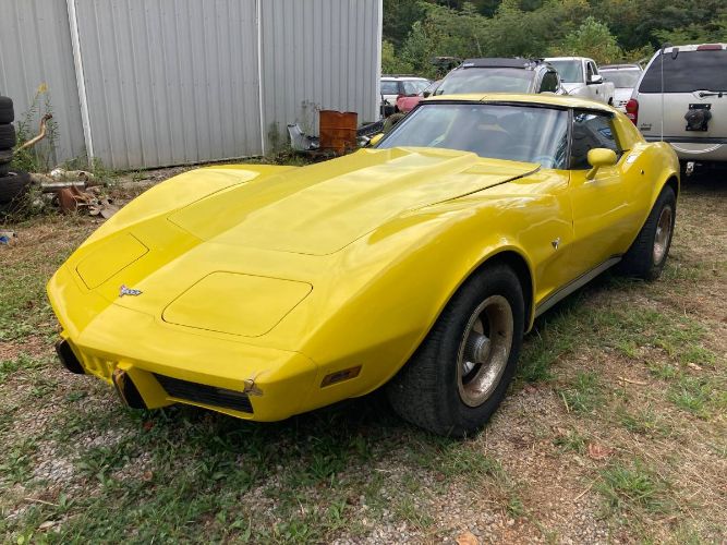 Chevrolet-Corvette-1977-Yellow-6