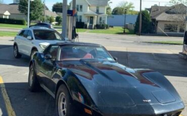 Chevrolet-Corvette-1977-black