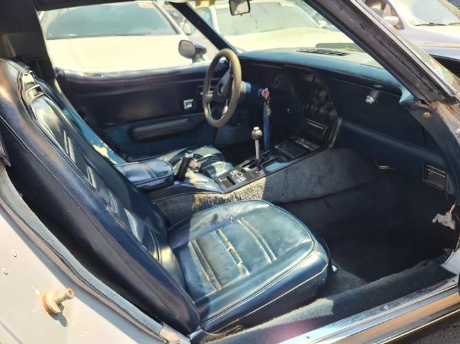 Chevrolet-Corvette-1978-Black-5