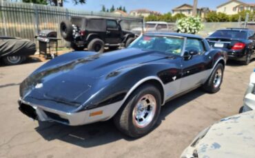 Chevrolet-Corvette-1978-Black-6