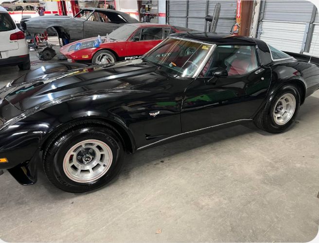 Chevrolet-Corvette-1978-Black-7