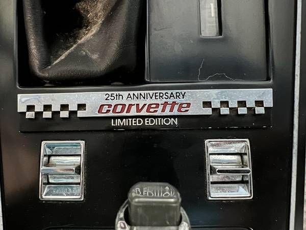 Chevrolet-Corvette-1978-Black-Black-1