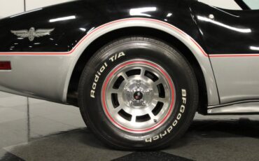 Chevrolet-Corvette-1978-Black-Black-16