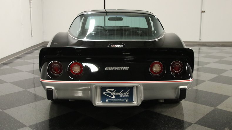 Chevrolet-Corvette-1978-Black-Black-17