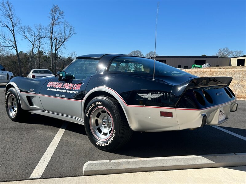 Chevrolet-Corvette-1978-Black-Black-18