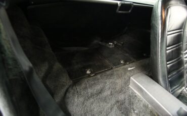 Chevrolet-Corvette-1978-Black-Black-2
