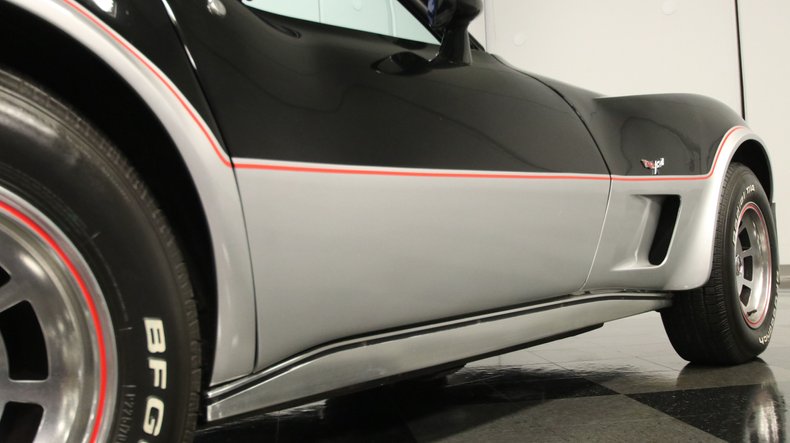 Chevrolet-Corvette-1978-Black-Black-32