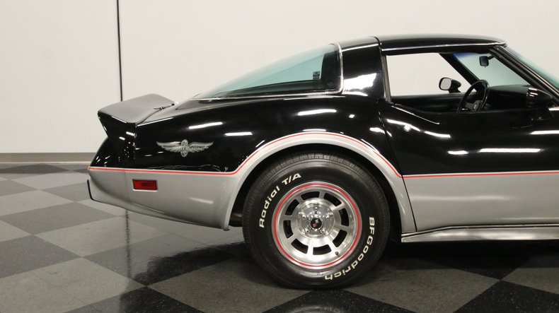 Chevrolet-Corvette-1978-Black-Black-33