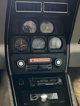 Chevrolet-Corvette-1978-Black-Black-4