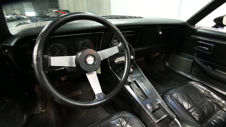 Chevrolet-Corvette-1978-Black-Black-40