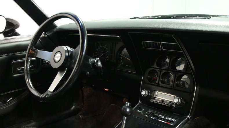 Chevrolet-Corvette-1978-Black-Black-6