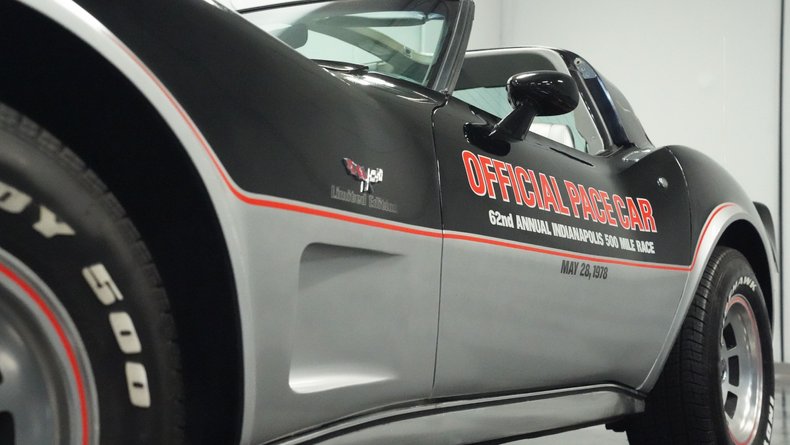 Chevrolet-Corvette-1978-Black-Silver-21
