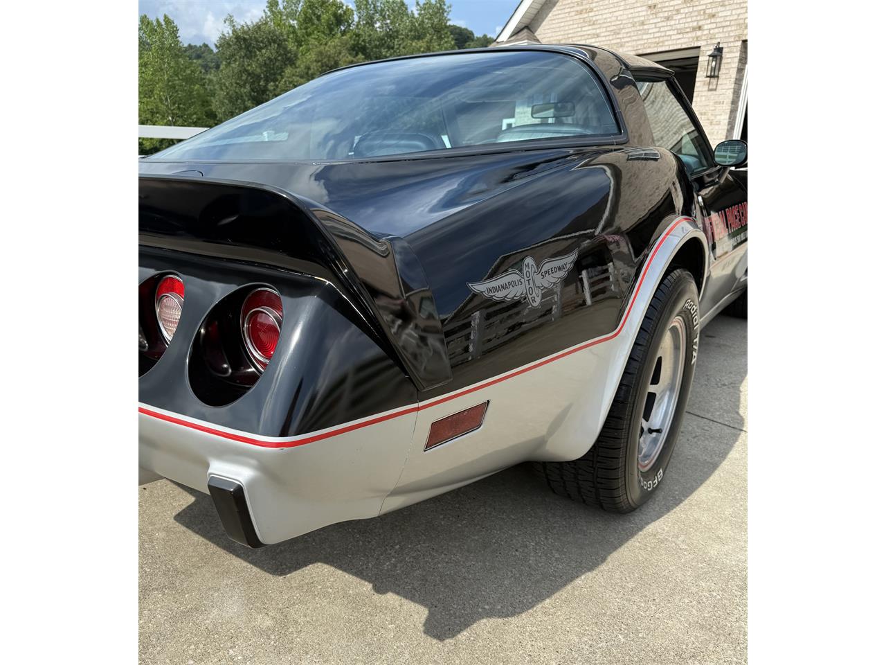 Chevrolet-Corvette-1978-Black-Silver-23