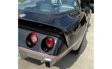 Chevrolet-Corvette-1978-Black-Silver-24
