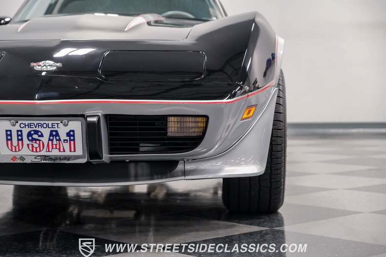 Chevrolet-Corvette-1978-Black-Silver-25