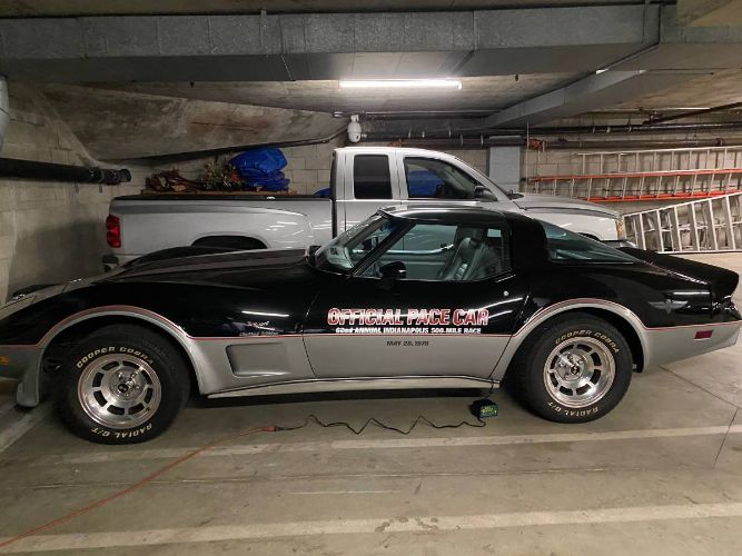 Chevrolet-Corvette-1978-Black-Silver-3