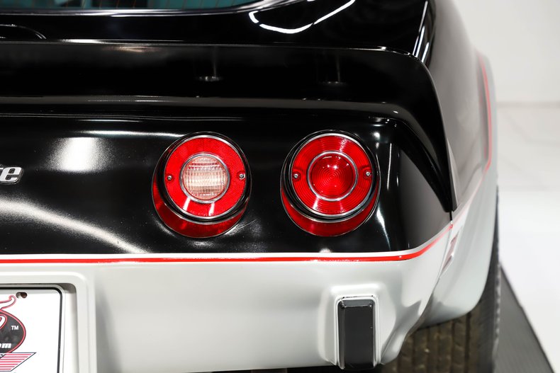 Chevrolet-Corvette-1978-Black-Silver-30