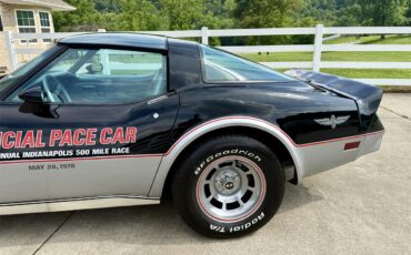 Chevrolet-Corvette-1978-Black-Silver-31