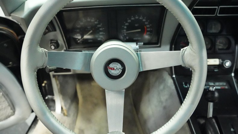 Chevrolet-Corvette-1978-Black-Silver-33