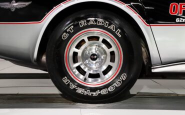 Chevrolet-Corvette-1978-Black-Silver-5