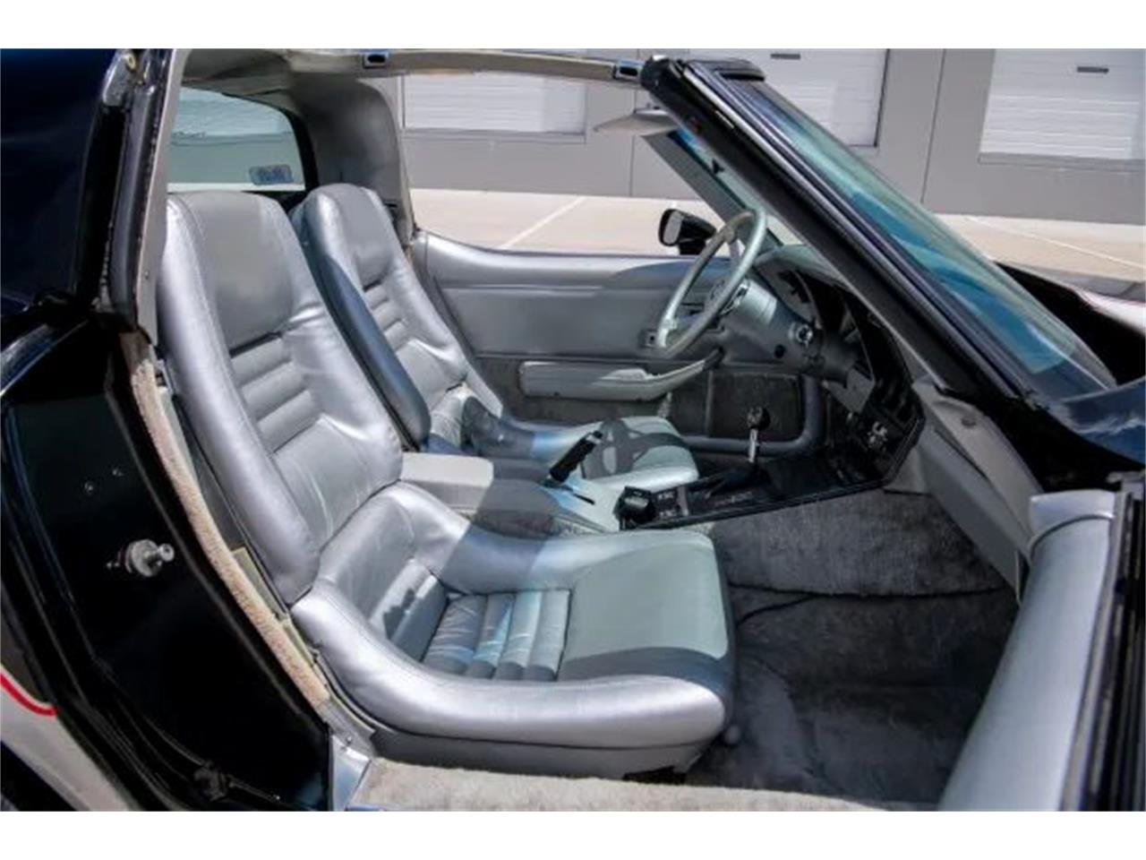 Chevrolet-Corvette-1978-Black-Silver