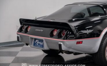 Chevrolet-Corvette-1978-Black-Silver-7