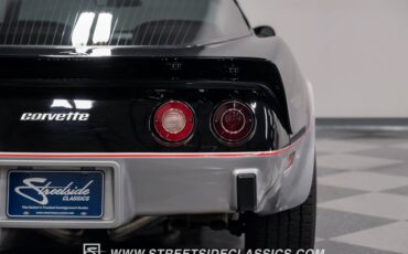 Chevrolet-Corvette-1978-Black-Silver-9