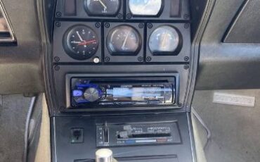 Chevrolet-Corvette-1978-BlueSilver-BlackSilver-Leather-3