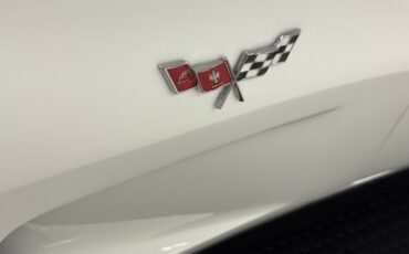 Chevrolet-Corvette-1978-Classic-White-Dark-Blue-17