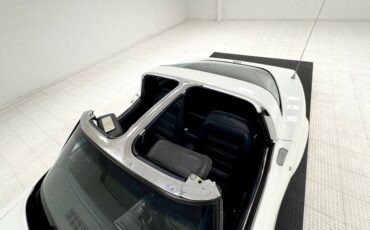 Chevrolet-Corvette-1978-Classic-White-Dark-Blue-25