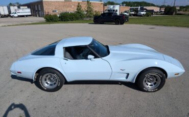 Chevrolet-Corvette-1978-Coupe-23