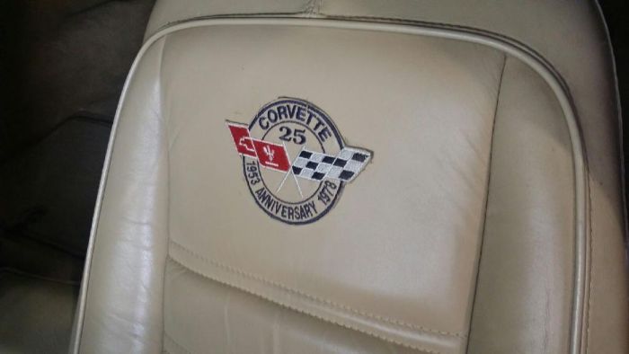 Chevrolet-Corvette-1978-Midnight-Blue-Pearl-Camel-16