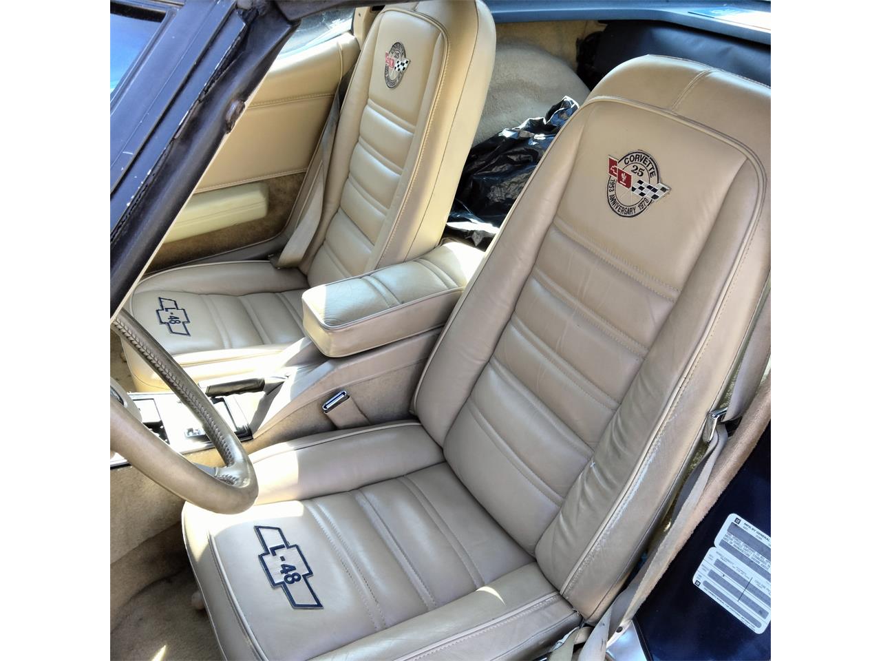 Chevrolet-Corvette-1978-Midnight-Blue-Pearl-Camel-4