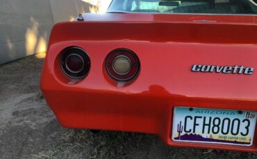 Chevrolet-Corvette-1978-Red-9