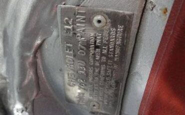 Chevrolet-Corvette-1978-Silver-Burgundy-17