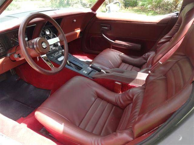 Chevrolet-Corvette-1978-Silver-Burgundy-18