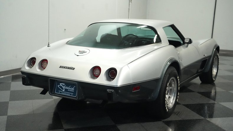 Chevrolet-Corvette-1978-Silver-Metallic-Black-2