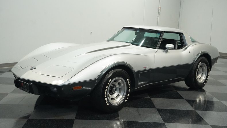 Chevrolet-Corvette-1978-Silver-Metallic-Black-20
