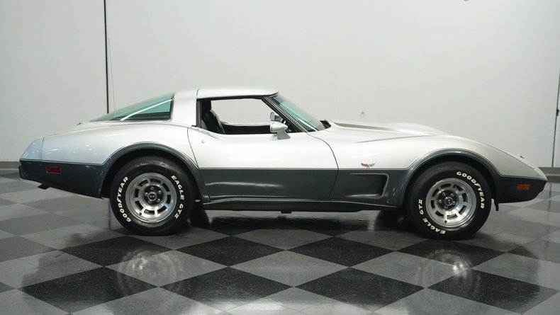 Chevrolet-Corvette-1978-Silver-Metallic-Black-25