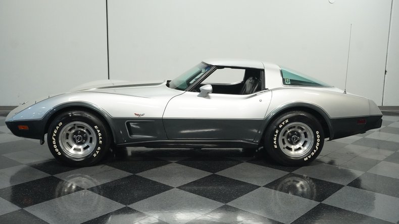 Chevrolet-Corvette-1978-Silver-Metallic-Black-4