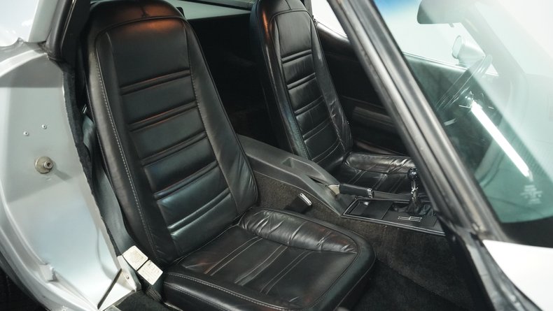 Chevrolet-Corvette-1978-Silver-Metallic-Black-44