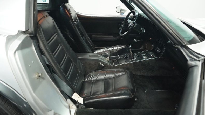 Chevrolet-Corvette-1978-Silver-Metallic-Black-45