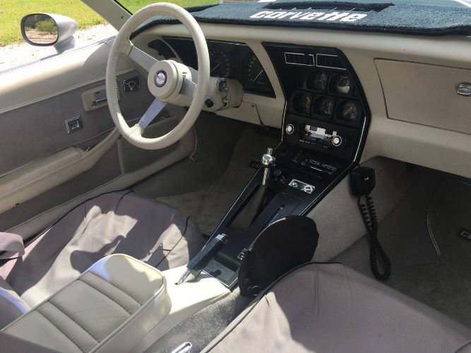 Chevrolet-Corvette-1978-Two-Tone-Metallic-Si-11