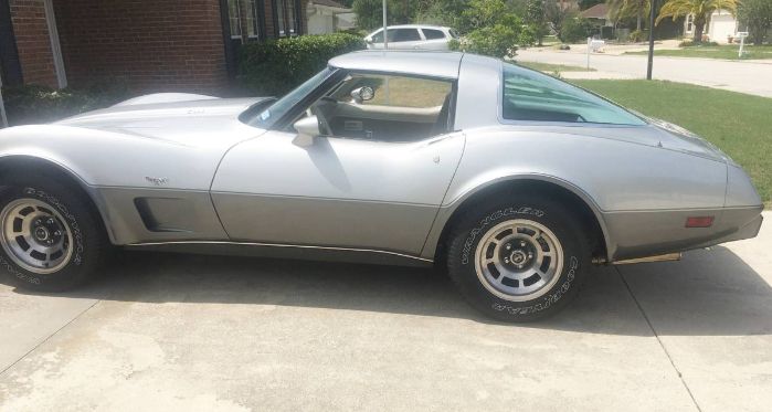 Chevrolet-Corvette-1978-Two-Tone-Metallic-Si-4
