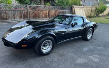 Chevrolet-Corvette-1978-black-3